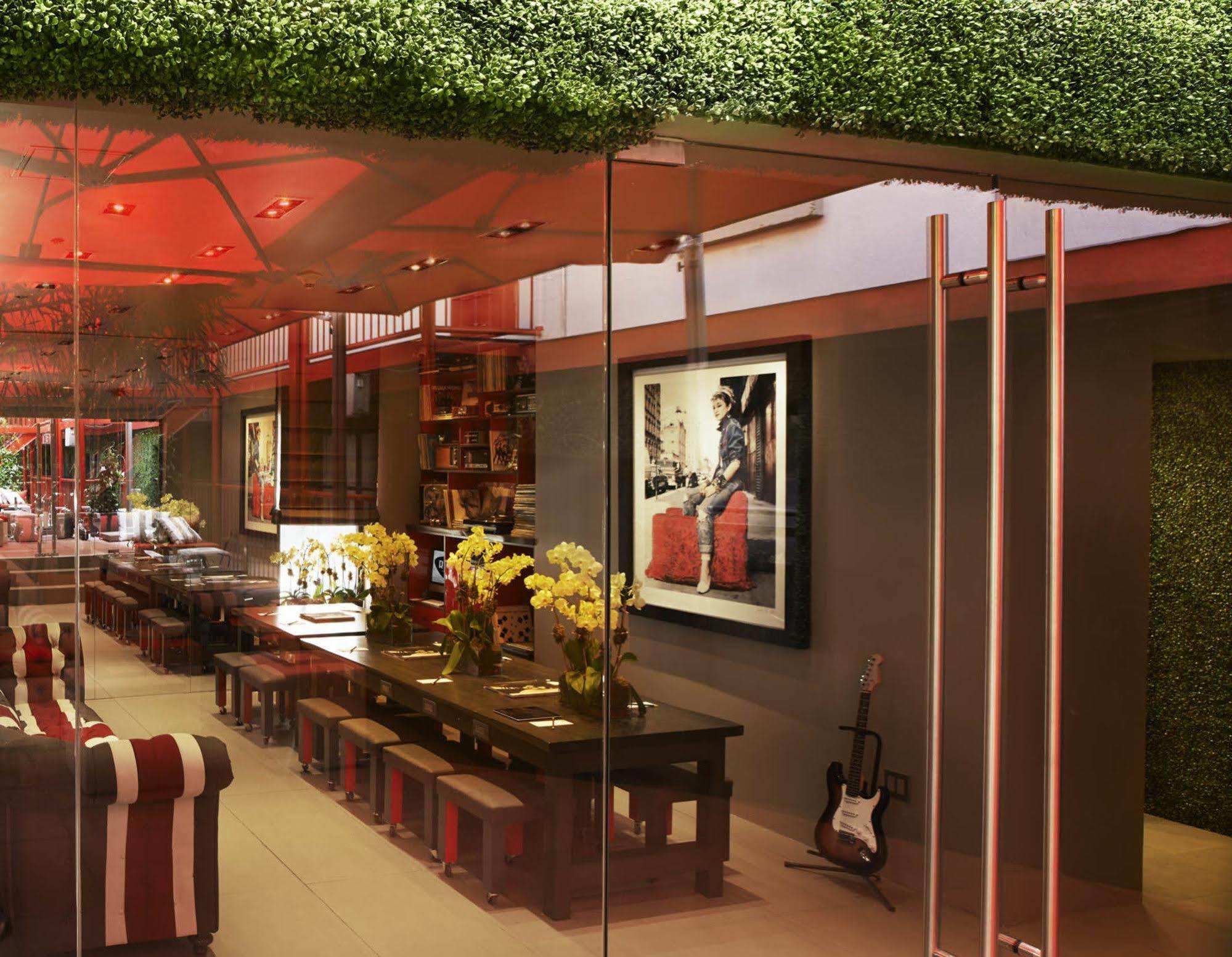Chelsea Star Hotel Нью-Йорк Экстерьер фото